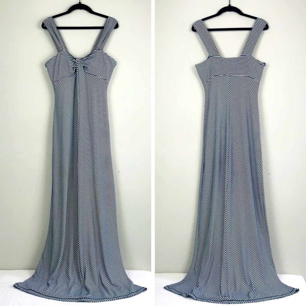 Max Studio || Chevron Striped Slinky Maxi Dress